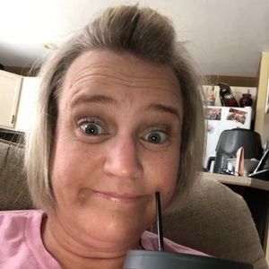 Meet your Posher, Kelli